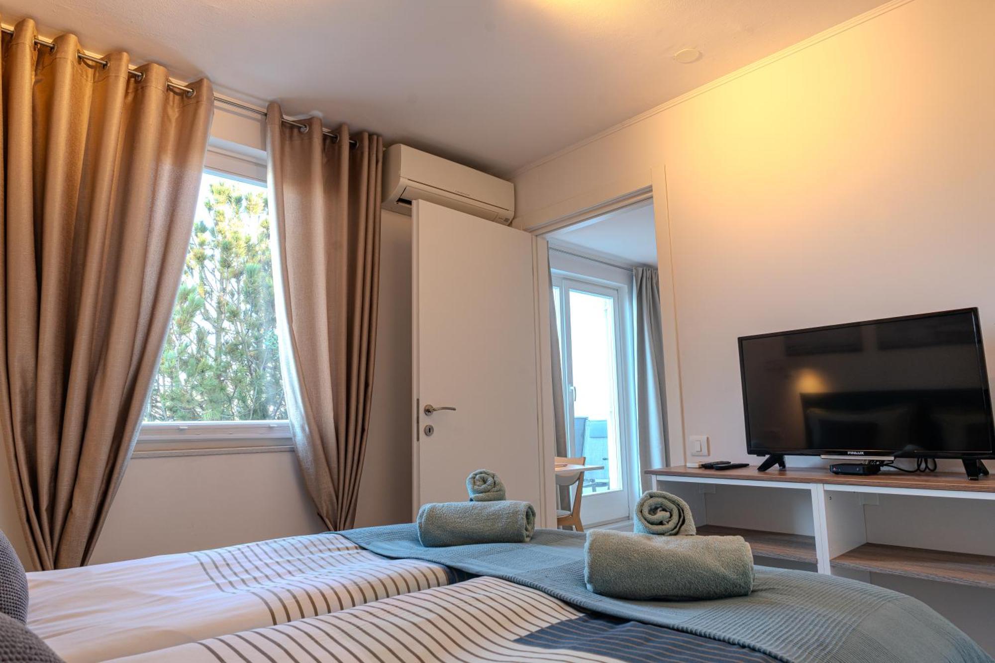 Villa Yadranka With Sea View Strunjan Eksteriør billede